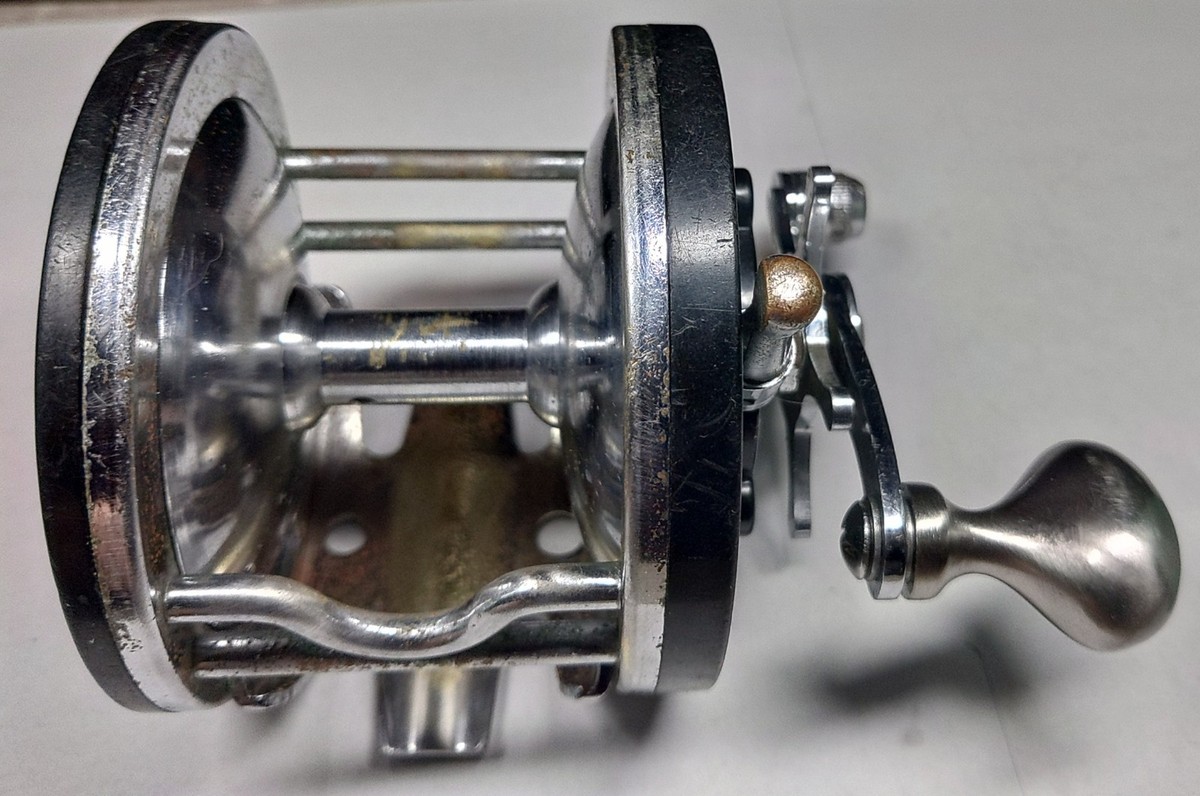 Vintage Ocean City Mfg Co. Bay City Bait Cast Fishing Reel