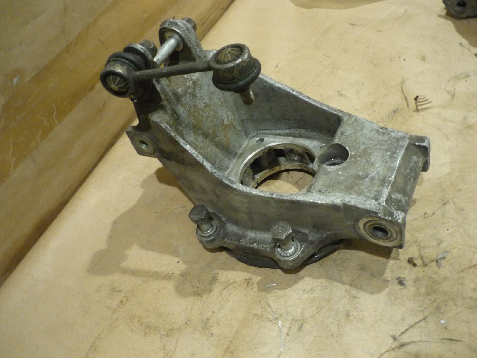 Ferrari 355 -LH Rear Wheel Hub Holder - Knuckle (USED) - P/N 175476