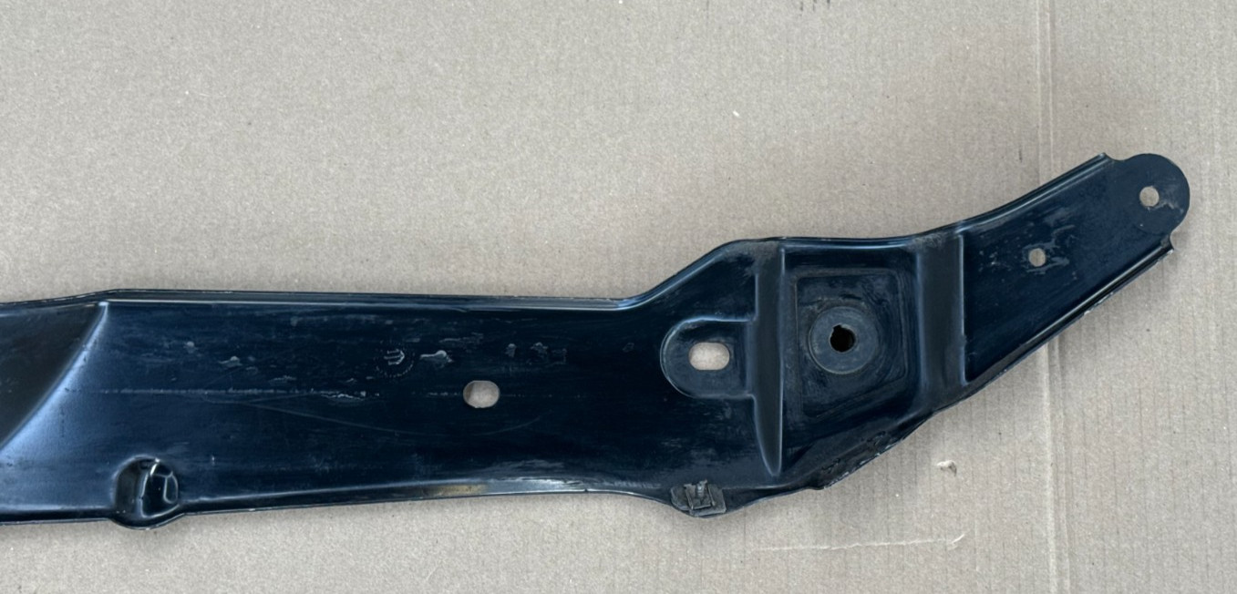 04-13 BENTLEY CONTINENTAL GT/FLYING SPUR LOWER RADIATOR SUPPORT 3W0805057G OEM