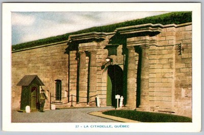 Vtg Postcard LA Citadelle Gate Entrance Quebec City, Quebec, CA 1940s
