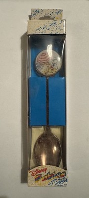 Dieser Artikel ist ein Vintage Disney Babys Löffel mit Disney Figuren sehr guter Zustand