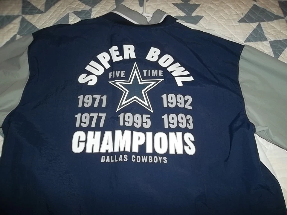 Chaqueta Mitchell Ness Throwback Dallas Cowboy 5 Time Super Bowl Foto 3 de 4