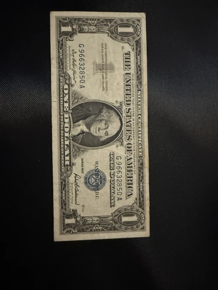 Collection of Unique And Vintage $1,$2,$5 & $10 bills Lot of 21 - Image 2 of 4