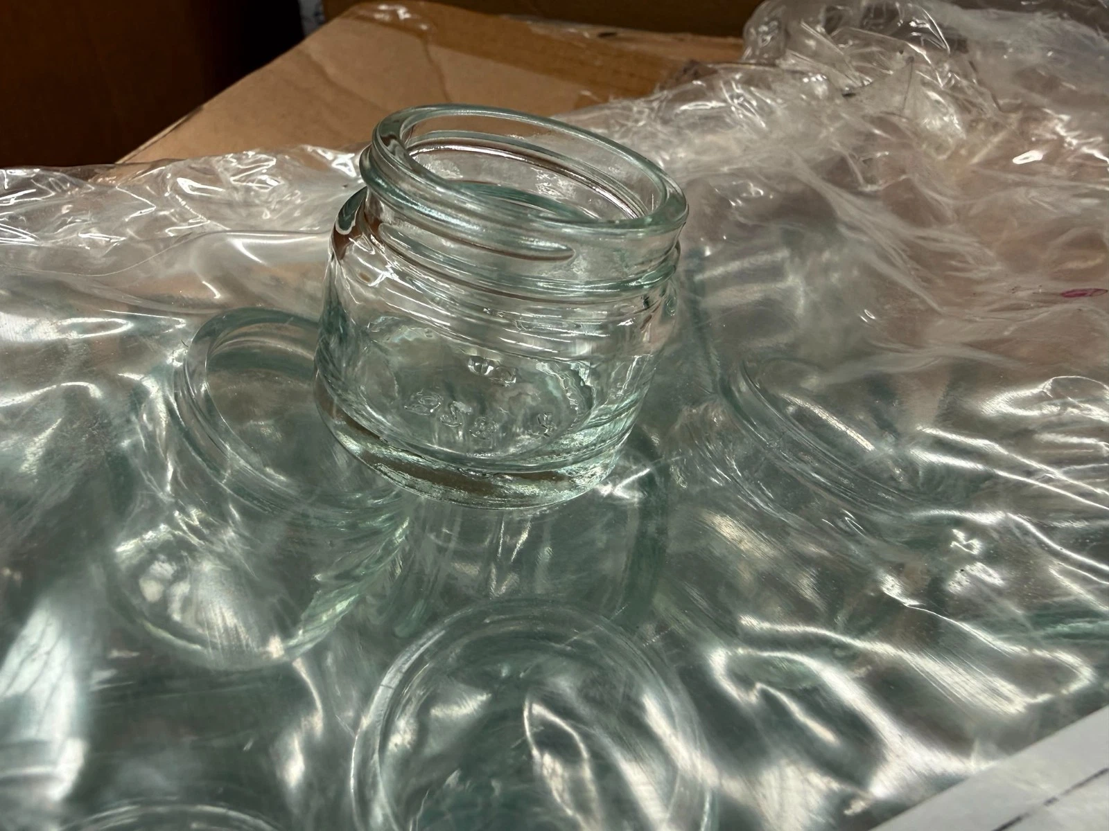 15ml Glass Jars (no lids)