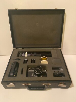 Asahi Pentax Spotmatic SP 35mm  Camera  and Universa Auto zoom Lens + carry case