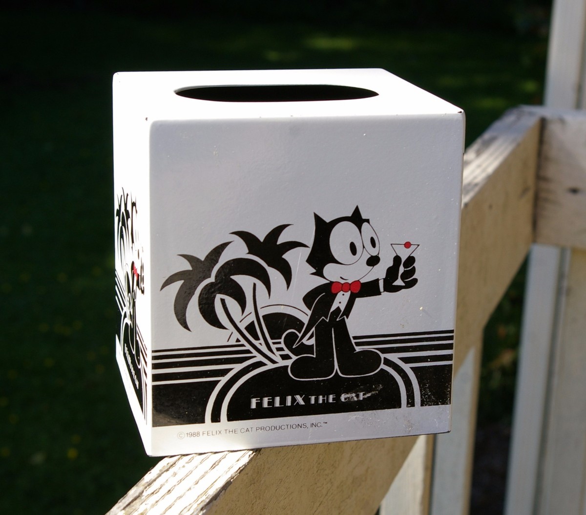 Felix The Cat Productions 1988 Metal Tissue Box Cover Tux Martini