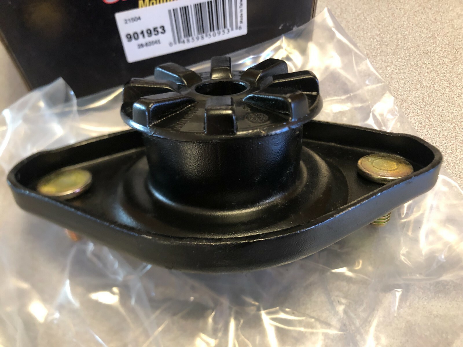 Monroe 901953 Suspension Strut Mount Cross Reference - View #3