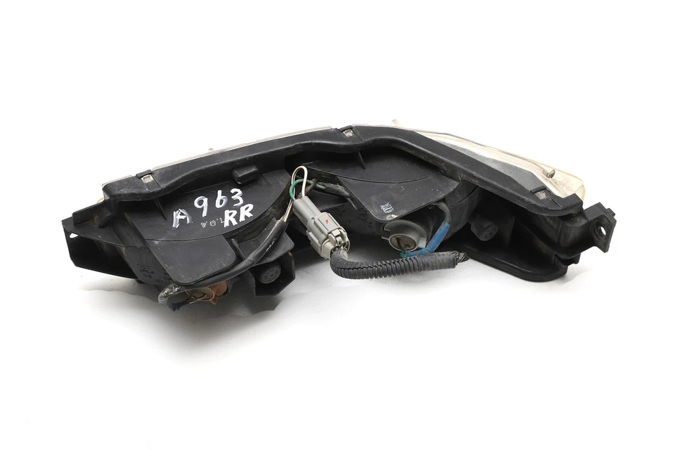 Nissan 350Z 06-08 Rear Turn Signal Light Lamp Bumper Right 26550-CD01A, A963, OE - Image 3 of 3