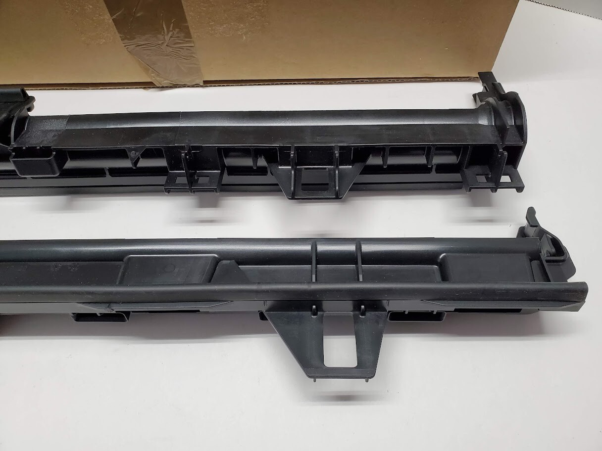 New Genuine Mercedes Benz Condenser Assembly Bracket OEM Part 