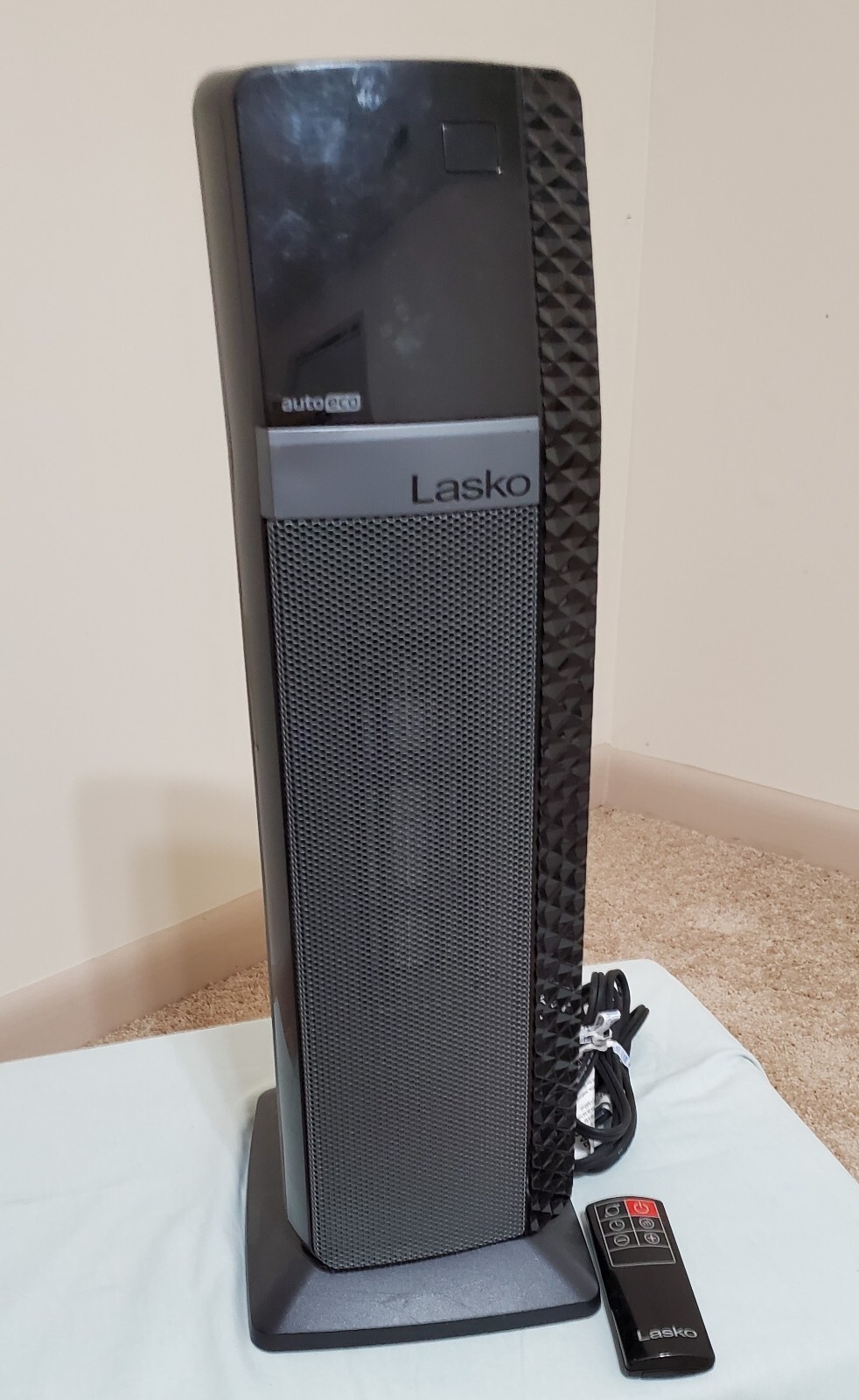 Lasko CT22445 22" Ceramic Tower Heater w/ Remote, Oscillating! For