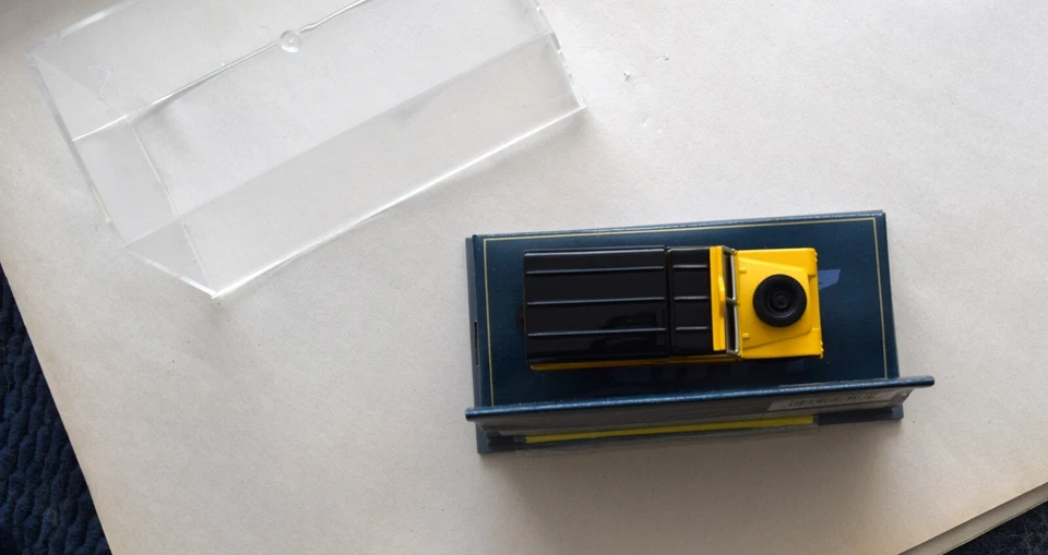 Corgi Classics Land Rover AA Road Service Diecast Collectable Vtg 1998 - Image 4 of 4