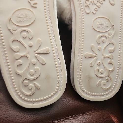 Pretty You Hausschuhe London GROß Schmuck Samt Schleife Slipper weiß GEBRAUCHT - Bild 9 von 14