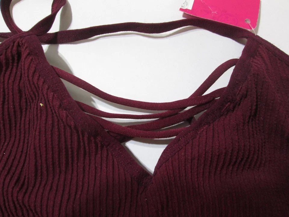 Nuevo con etiquetas Sujetador Xhilaration Talla M Borgoña Inalámbrico Sin Forro Bralette Pullover Acanalado Foto 3 de 4