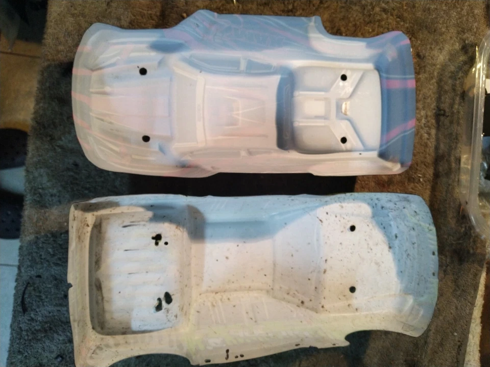 AFFARE 2 carrozzerie Buggy/Truggy 1:16 verniciate ( HIMOTO,Remohobby,WLtoys) - Immagine 2 di 2