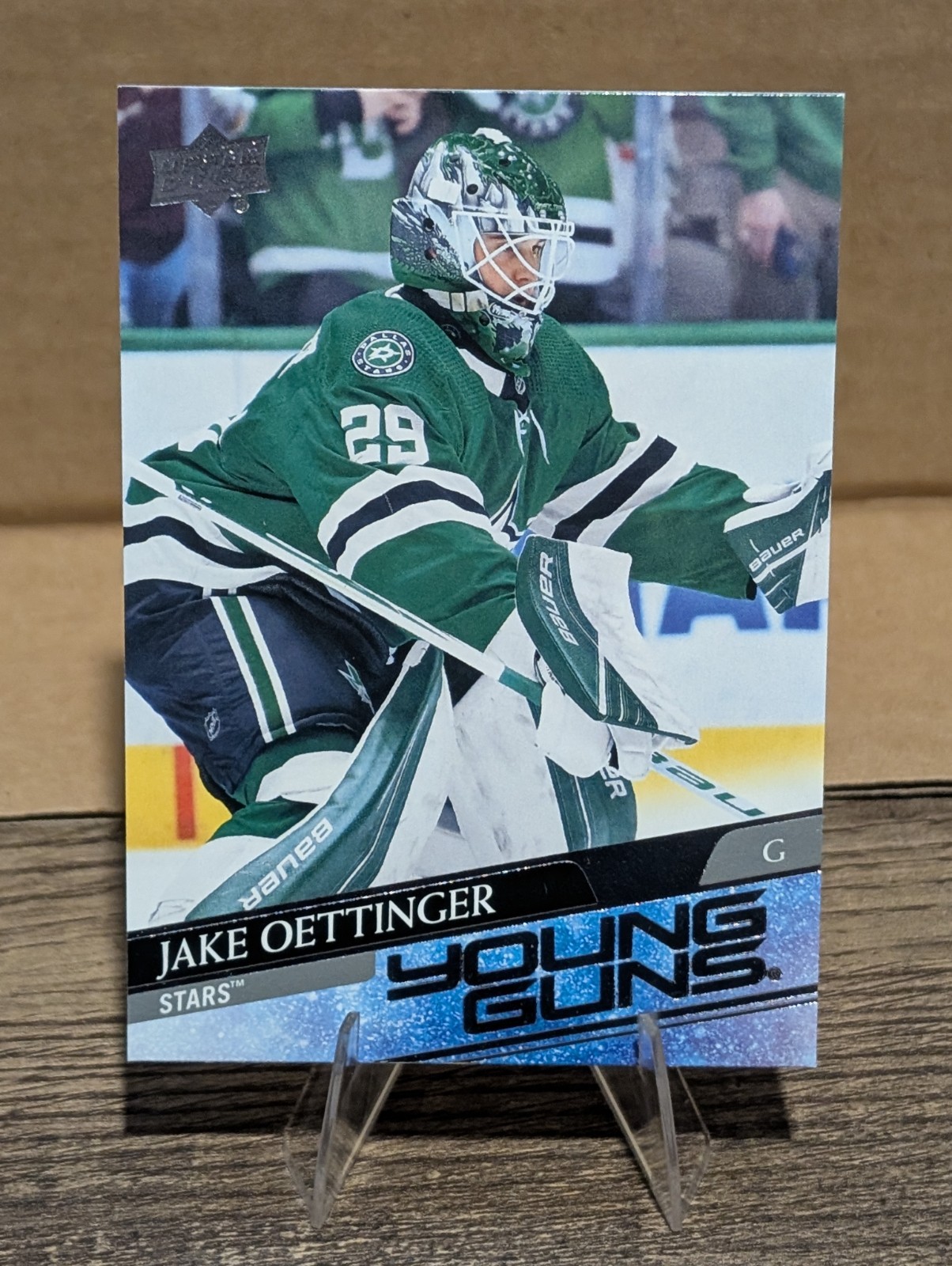 2020-21 Upper Deck - Young Guns Jake Oettinger #246 (RC)