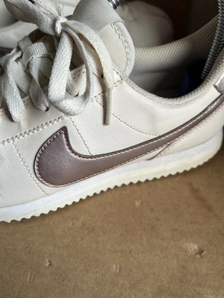 Nike Cortez, photo 3 of 5