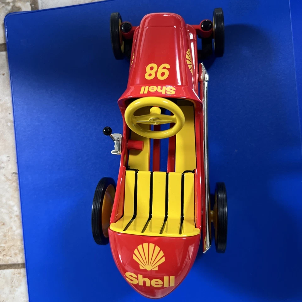 Crown Premiums 1947 Shell Pedal Car Racer 1/6 Scale. Limited Edition. - Image 2 of 4