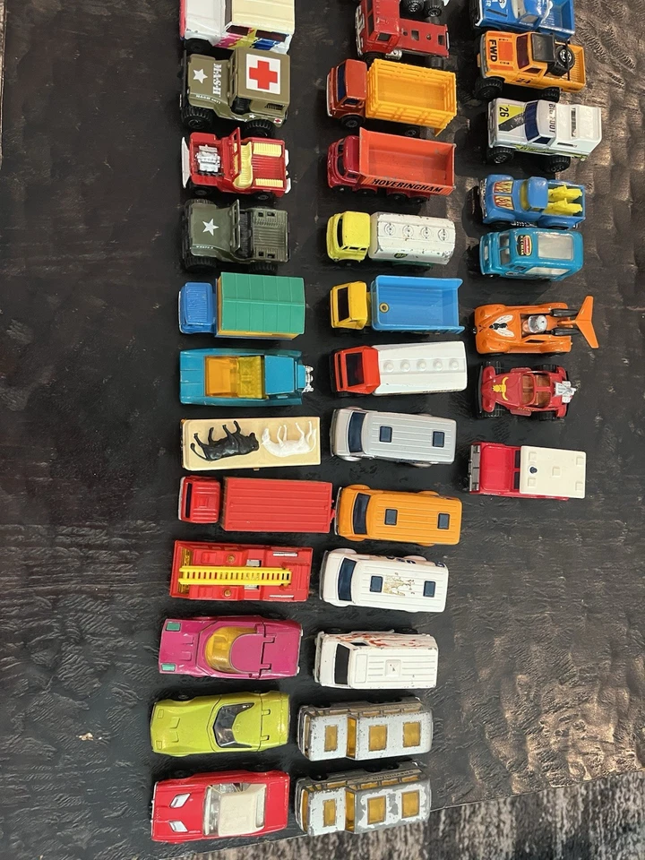 Original Owner 1 LOT Die Cast Cars MATCHBOX Hot Wheels Lot  135 collection 1980’ - Image 3 of 4