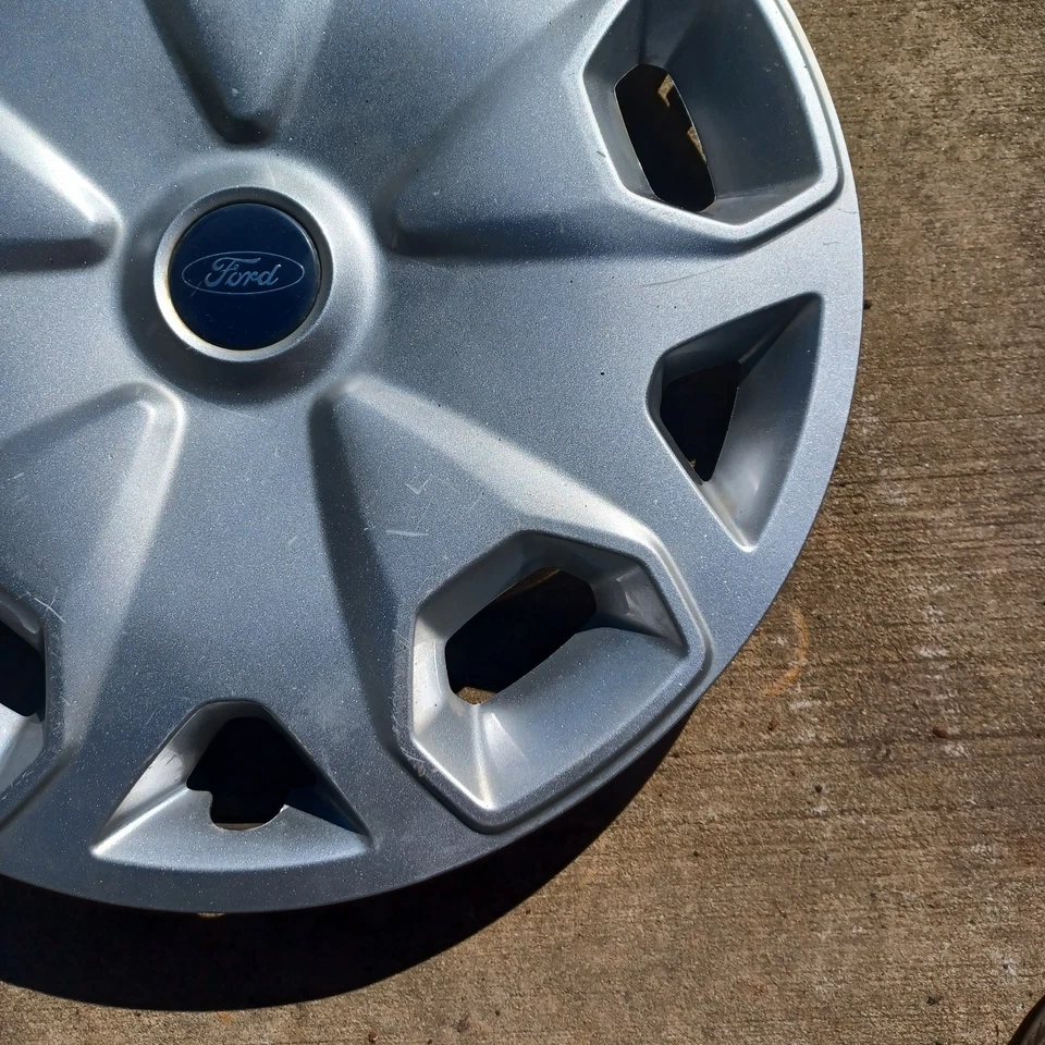 Tapacubos Ford Transit Connect, 2014 2016, se adapta a rueda de 16", DT11-1130-BB, 7065 01 Foto 4 de 4