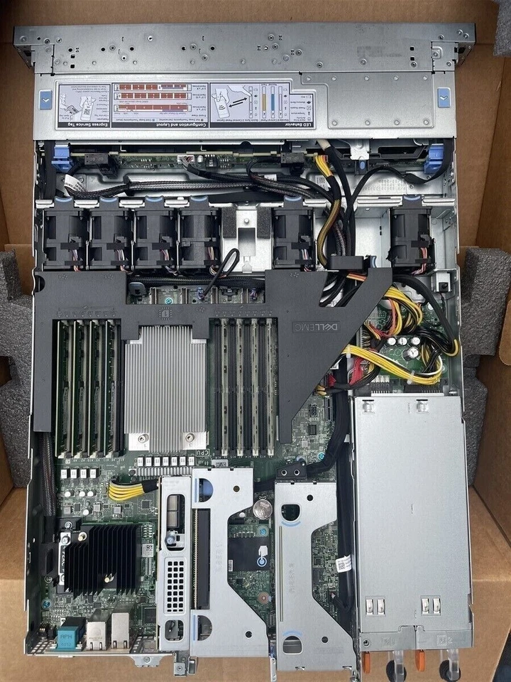 Dell PowerEdge R6515 OEMR 1U 8Bay SFF AMD EPYC 7532 32-CORE 128GB 2x480GB SSD - Image 3 of 4