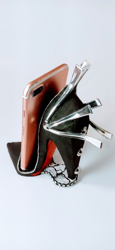 Support téléphone portable / Artisanat et peint noir piste talon haut - Photo 3 sur 6