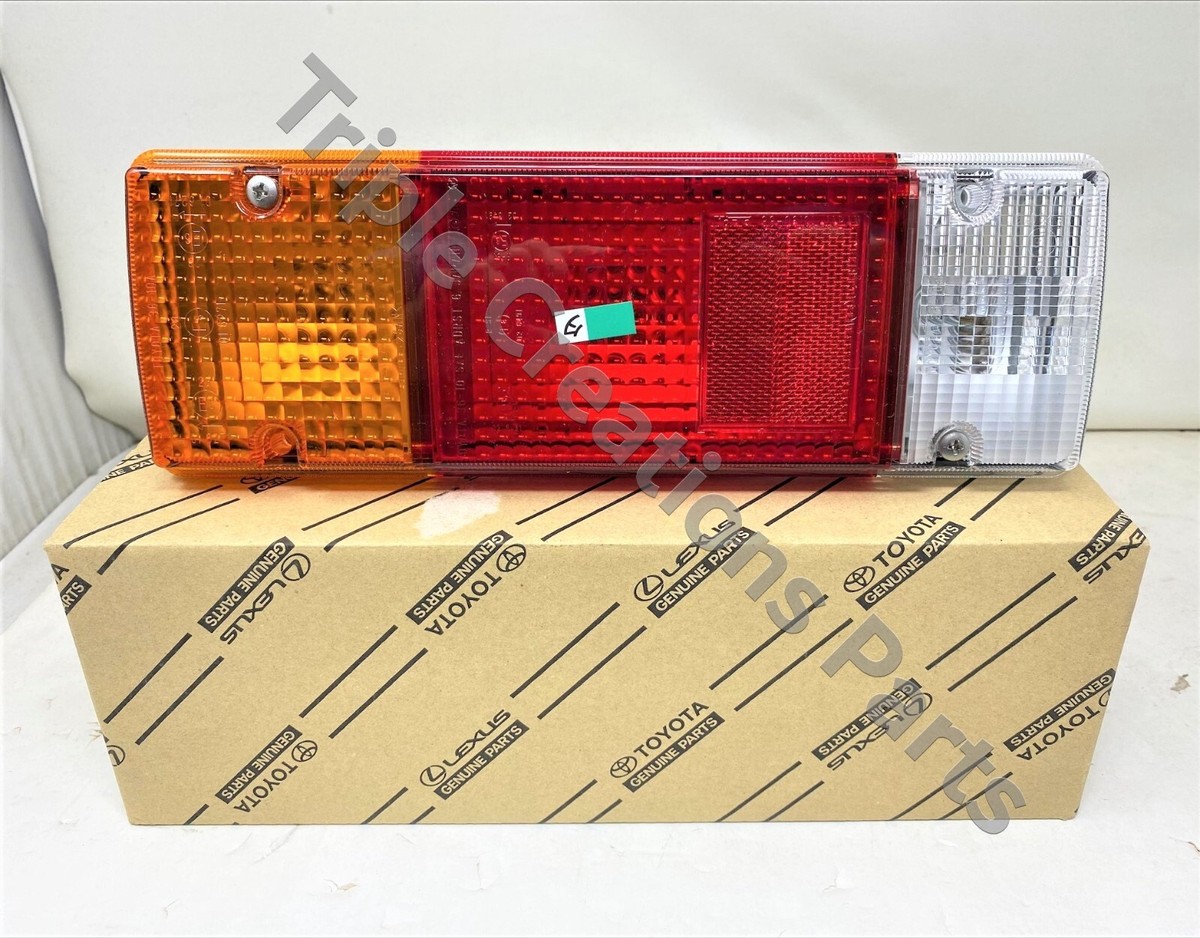 Toyota Genuine 81550-60422 Lamp Assy Rear Combination RH