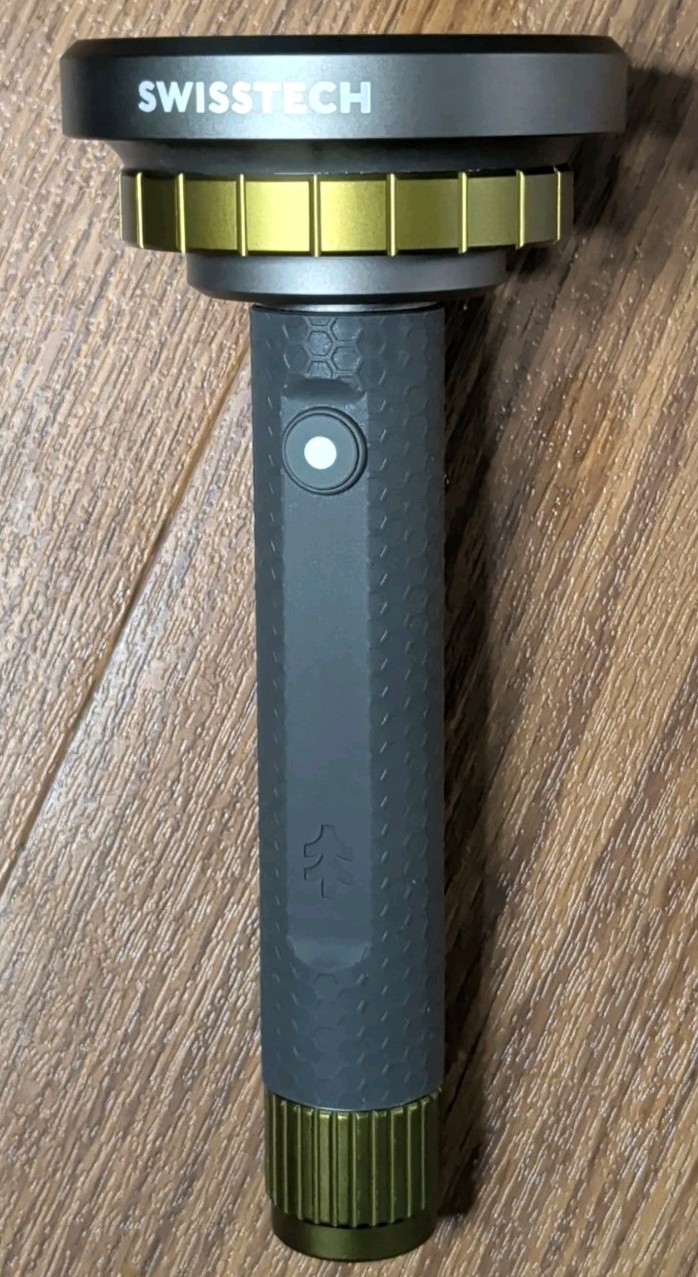 Swiss Tech Steigern 2000L Rechargeable Flashlight (33642)