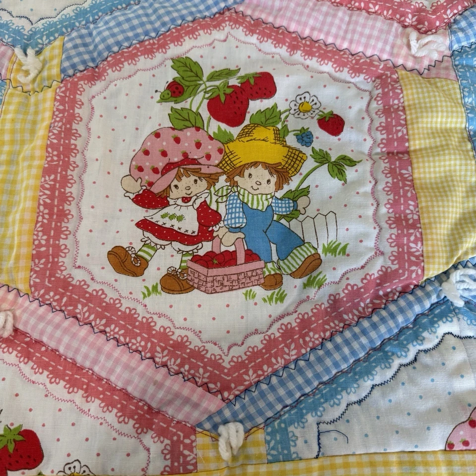 Manta de Cuna Hecha a Mano Pastel Corto Fresa De Colección 56x34 Foto 2 de 4