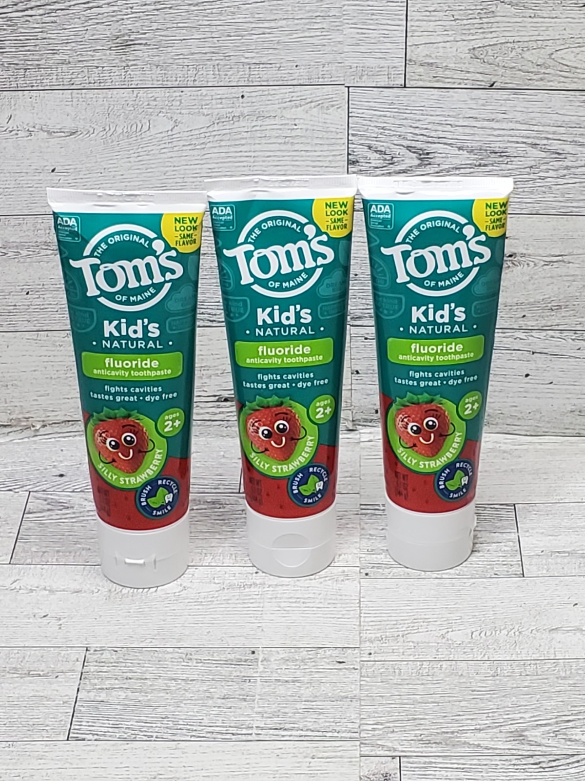 Tom's of Maine Natural Kid's Toothpaste, Silly Strawberry - 3 Pack