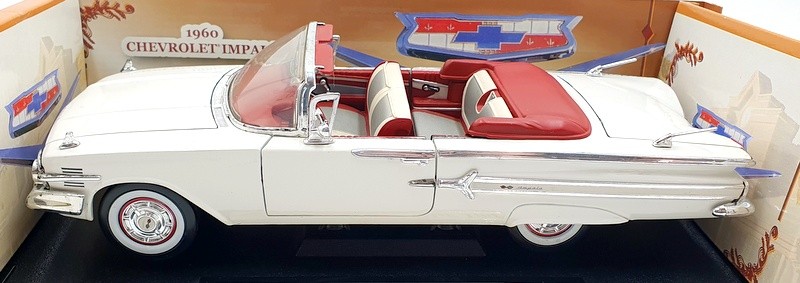 MOTORMAX 1/18 Scale - 73110 1960 Chevy Impala Convertible Red for