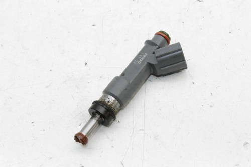 TOYOTA COROLLA Hatchback E21 Einspritzdüse 23250-0T110 1.80 31969193