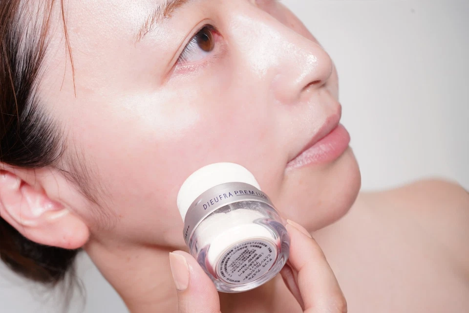 "DIEUFRA CC Bloqueador Solar Polvo Brillante" SPF50+ PA+++ Protector Solar Maquillaje Topper Japón Foto 3 de 4