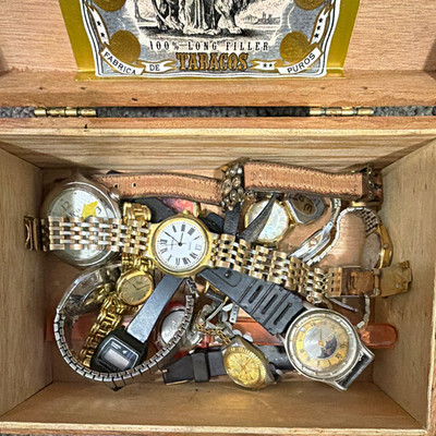 Small watch lot 13 watches and La Caoba Extra Wooden Cigar Box