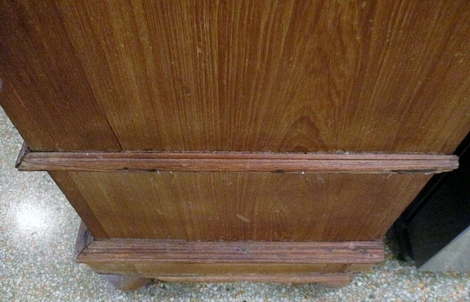 Librería con cajón inferior de cuatro estantes frontal de vidrio inglés de finales del siglo XIX Regency  Foto 3 de 4