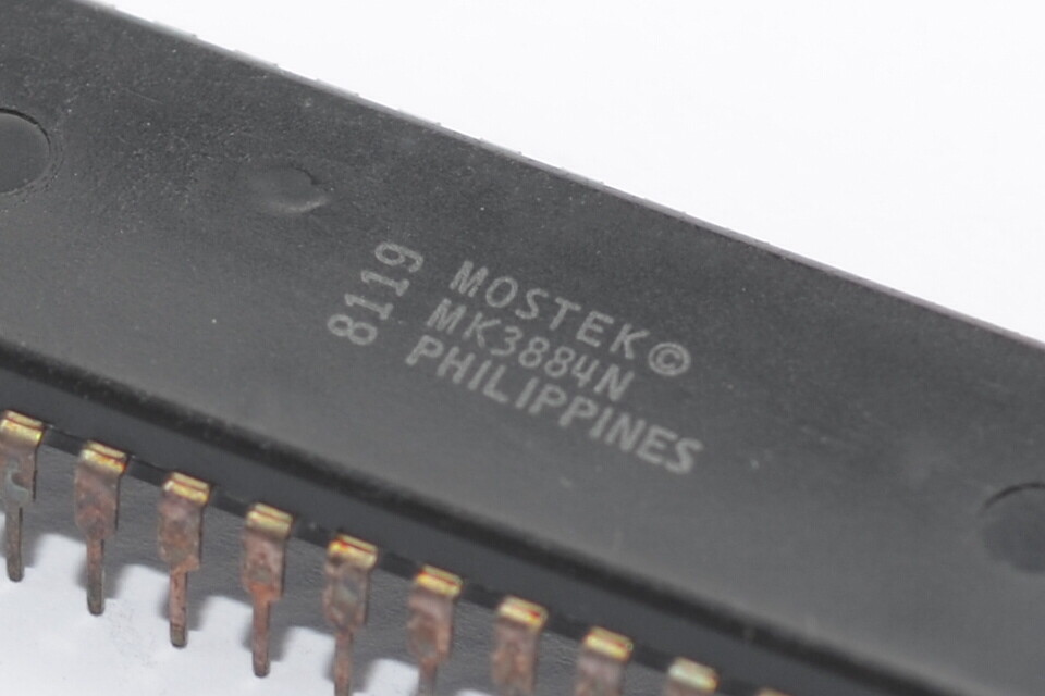 Lot De 2 CPU Mostek MK3880-N-4-Z80 Originaux - TC8440 - Neufs Sous Emballage