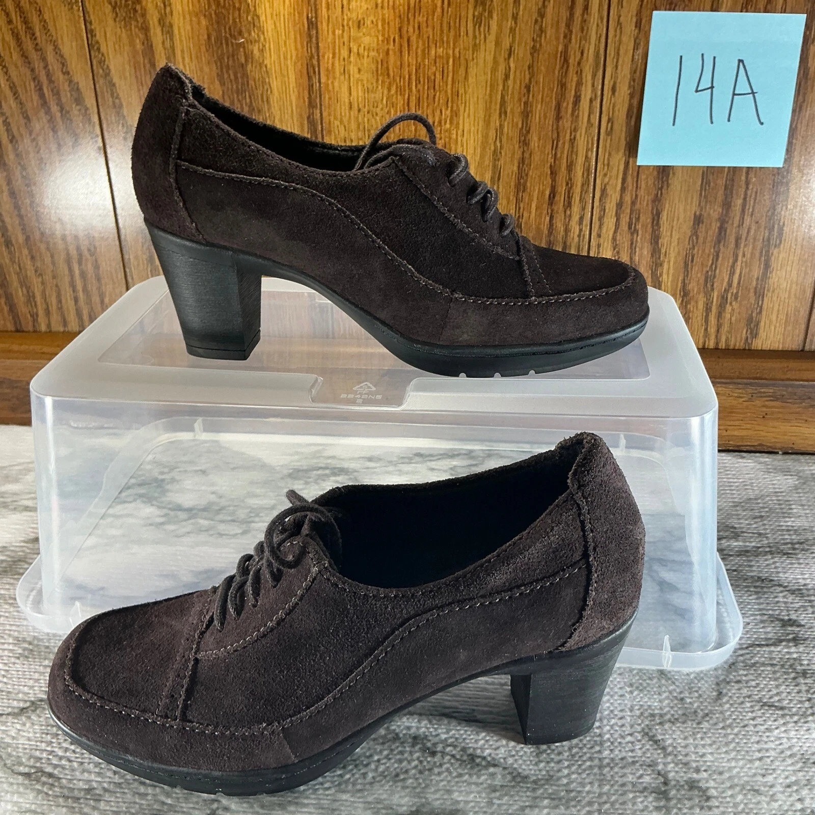 Scarpe eleganti Clarks Oxford comode con lacci in pelle scamosciata e tacco 5 5 M