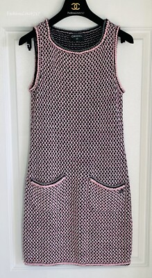 CHANEL ミニワンピ $2950 CHANEL 17P PINK BLACK KNIT SLEEVELESS MINI DRESS 34 | eBay