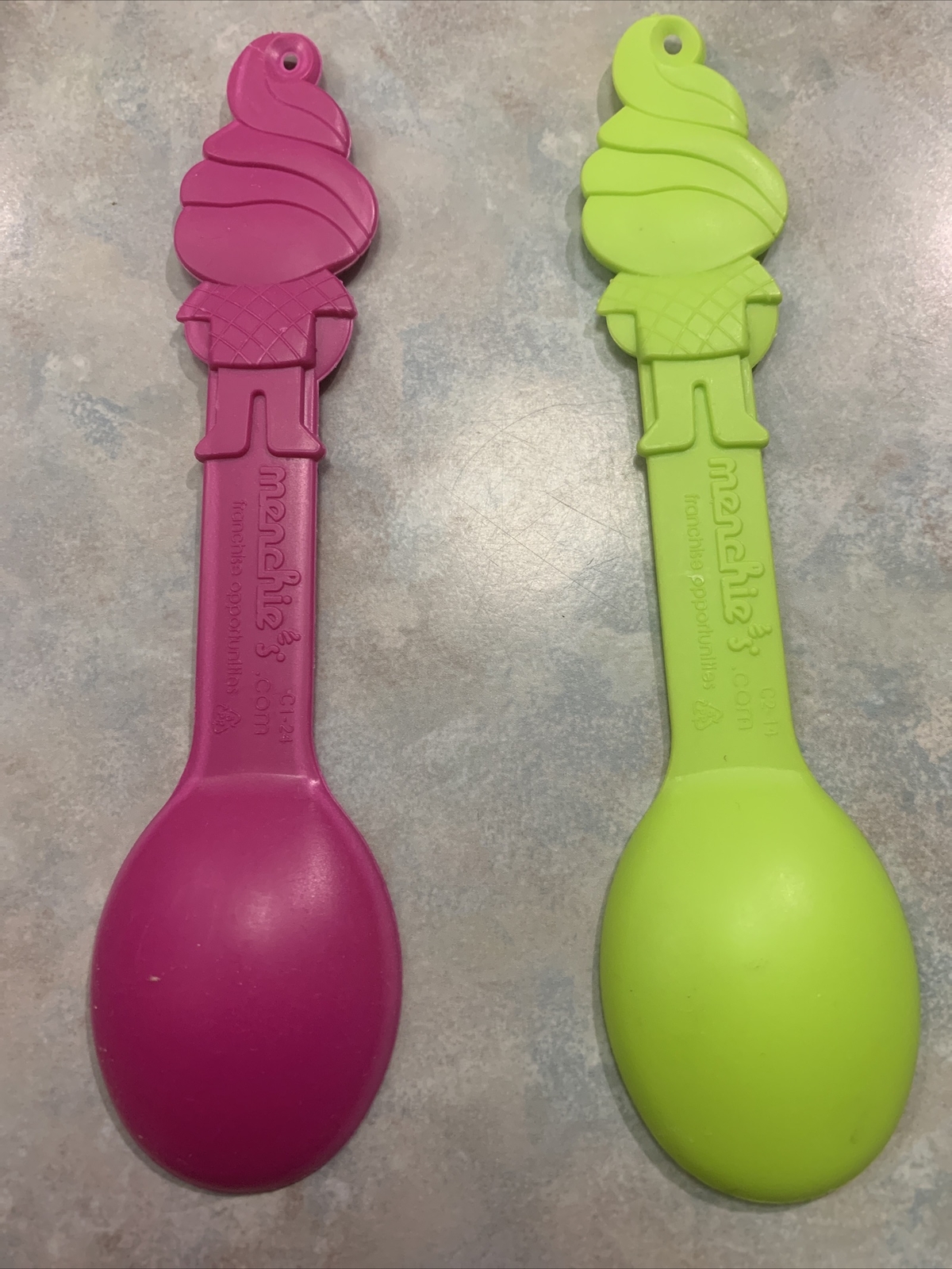 2 Menchies Yogurt Spoons Hot Pink, Green C13“This Is My Mix” 2Rare Spookacular eBay