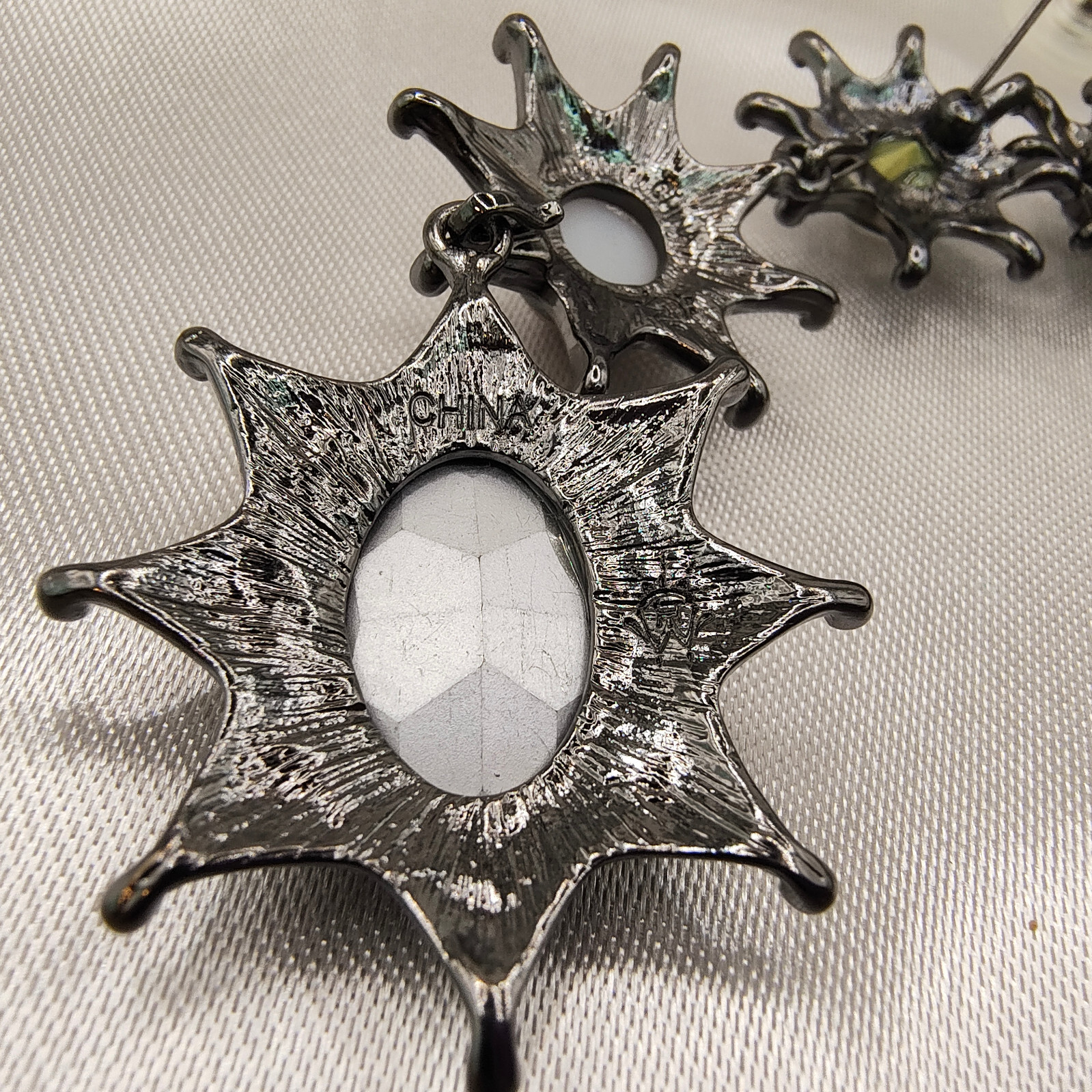 Hutton Wilkinson Earrings Rhinestone Starburst St… - image 8