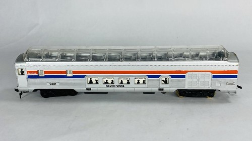 HO Scale Amtrak Silver Vista 9301 Railroad Passenger Car Toy Train - Picture 2 of 6