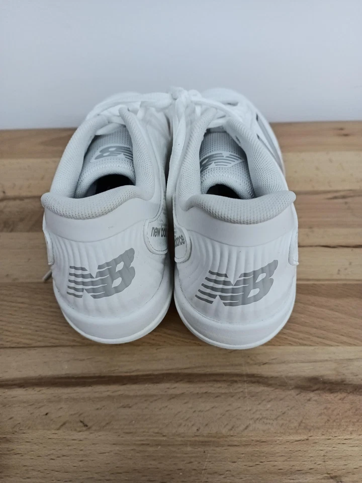 Botines de béisbol New Balance FuelCell 4040 V7 para hombre talla 6 blanco/gris Foto 4 de 4