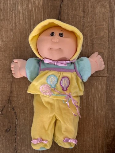 Cabbage Patch Doll Baby 1990 First Edition Hasbro Xavier Roberts Vintage