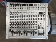 Behringer Eurorack ub2442fx-pro