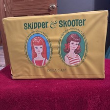 Vintage SKIPPER  SCOOTER Doll Yellow Carrying Case W/Drawer 1965 Wardrobe
