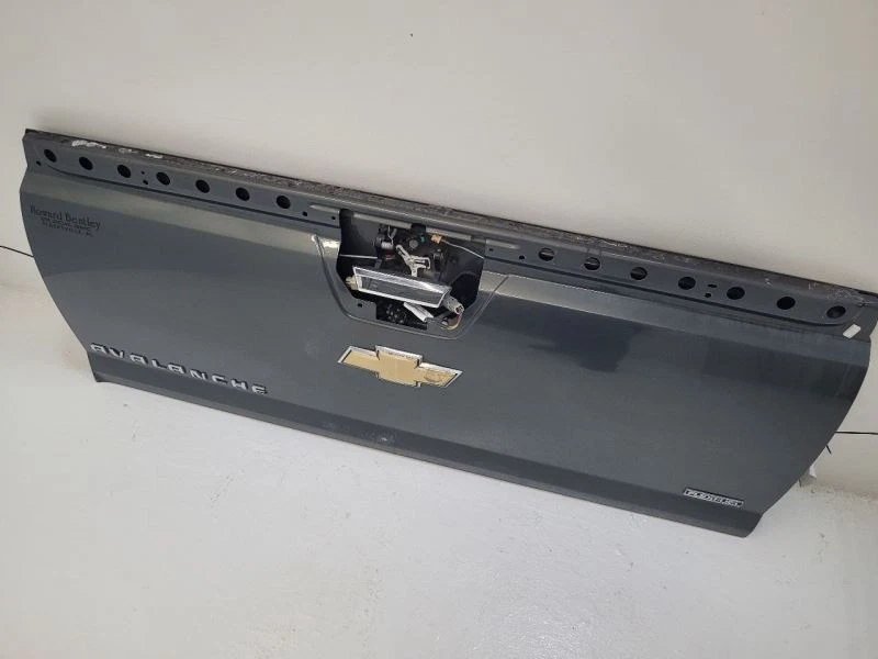 09-13 CHEVROLET AVALANCHE 1500 Trunk Hatch Tailgate Endgate Opt UVC Gray   - Image 2 of 4