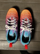 Nike Air VaporMax Plus Fuchsia Dream Crimson Sneakers FD0823-500 Womens Sz 9