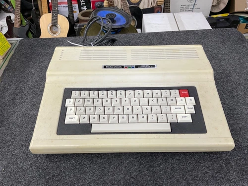 Radio Shack TRS-80 Color Computer 2 Model 26-3026 (USA)
