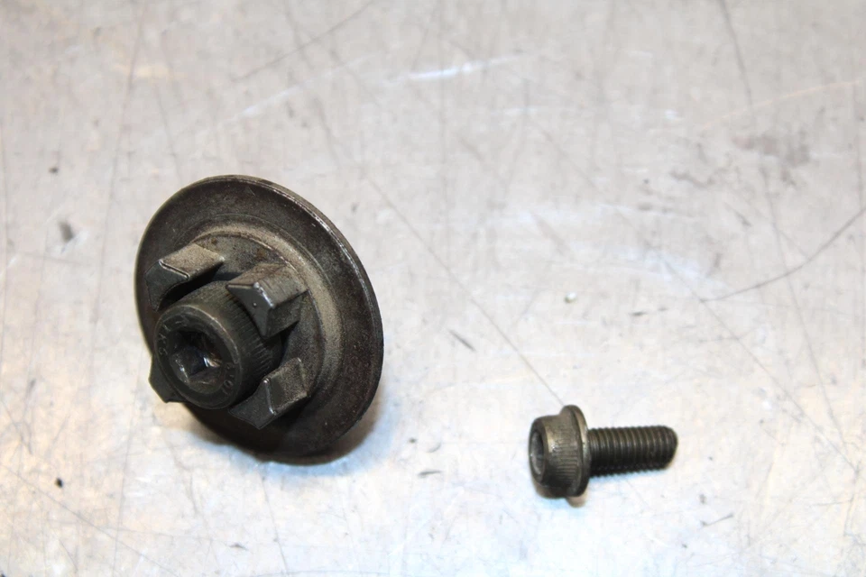 Sensor velocímetro Suzuki GSXR600 1999 34990-35F00 BB580 Foto 2 de 4