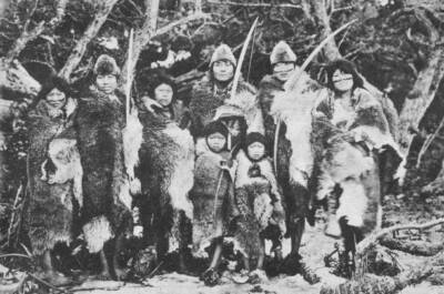 Tierra del Fuego Harberton indios of the tribe Ona 1910 OLD PHOTO