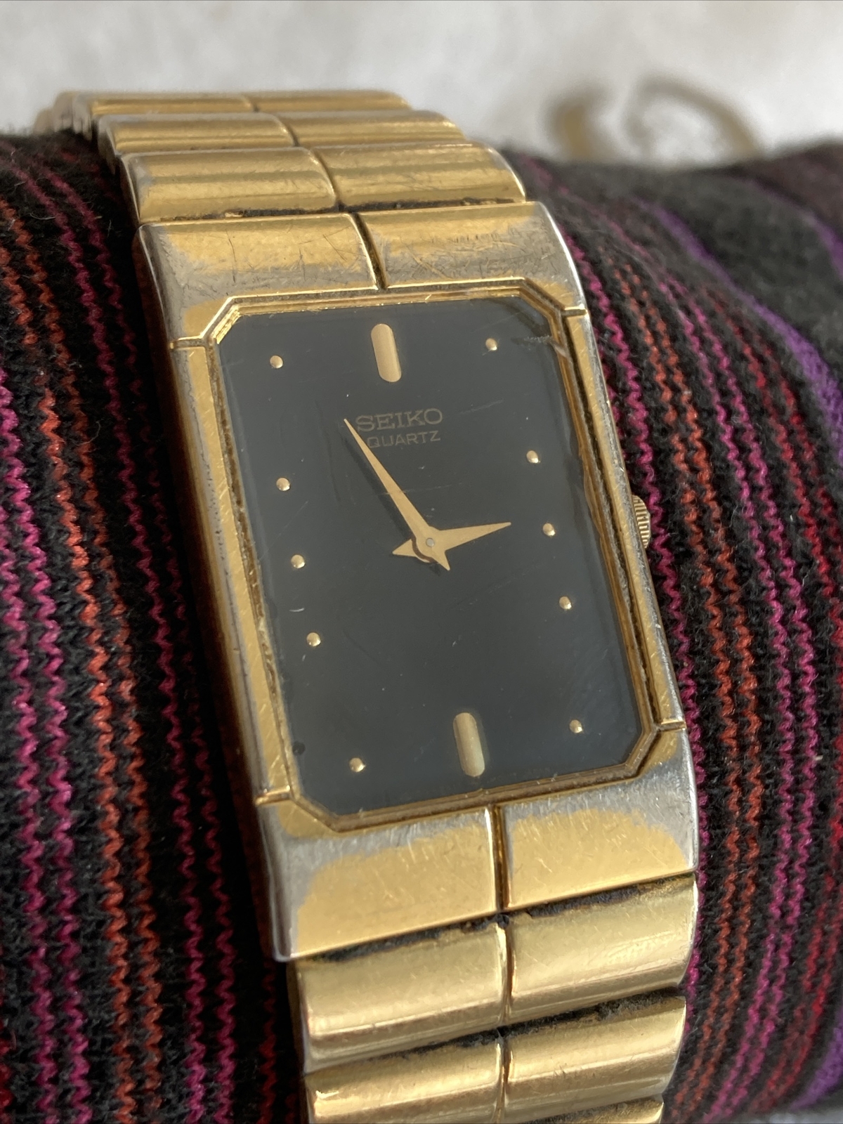 Seiko Good Tone Rectangular Case 2Y00-5681 Dress … - image 2